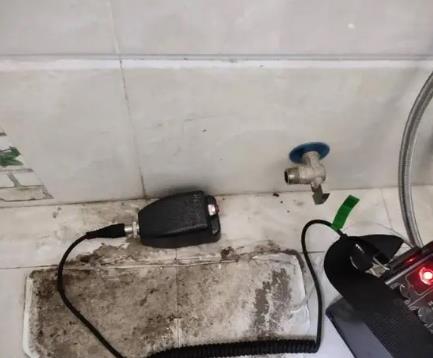 榕江屋顶漏水维修公司分享下卫生间漏水的危害及解决方法